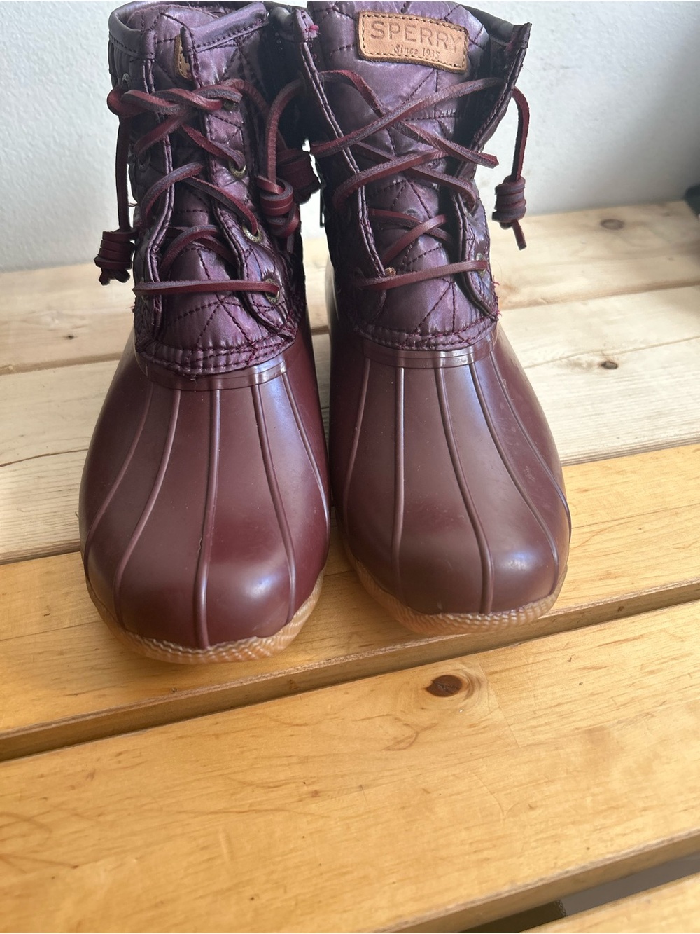 Sperry women Maroon Duck burgundy Boots